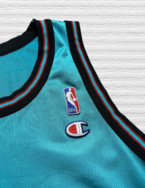 Vintage Vancouver Grizzlies 90s Champion Jersey Size 44 (L)