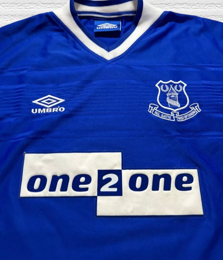 Everton 1999-2000 Home Soccer/Football Jersey by Umbro Size Medium