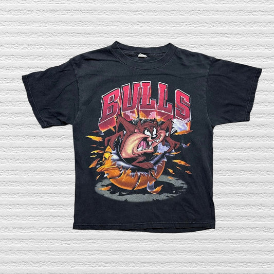 Chicago Bulls Tazmanian Devil Vintage 90s T-shirt Fits (M)