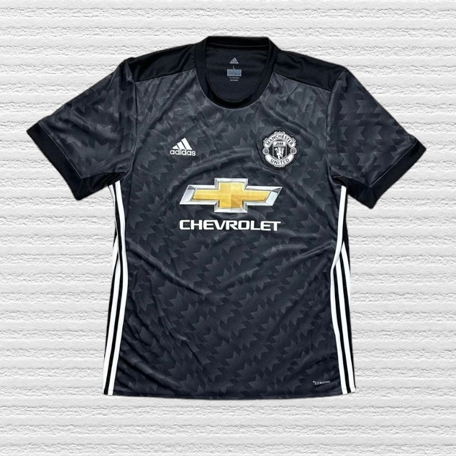 Manchester United 2017-18 Soccer / Football Jersey by Adidas Size Large