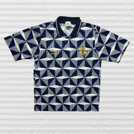 Northern Ireland 1990-92 Away Soccer/Football Jersey by Umbro Size Medium