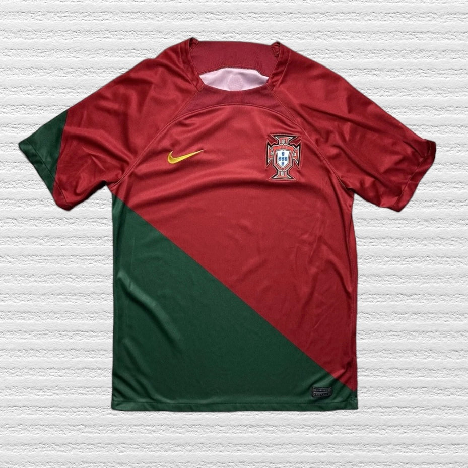 Portugal 2022-23 World Cup Soccer / Football Jersey by Nike Size Medium